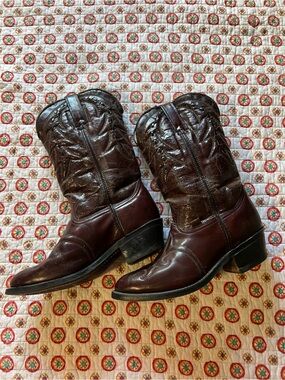 Women’s Vulcan Maroon Brown Cowgirl Boots size 8.5